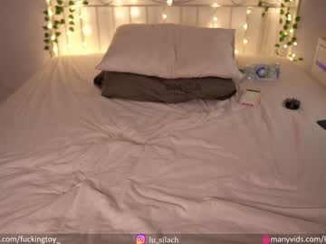 Nude girl fuckingtoy_ image #1100487