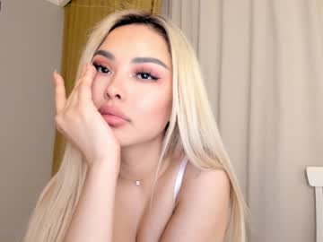 Nude girl bae_suz image #244778