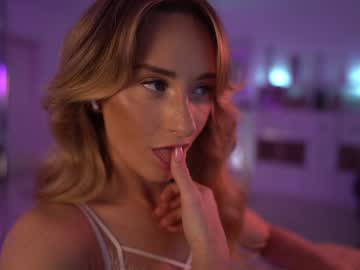 Nude girl hannahjames710 image #4530592