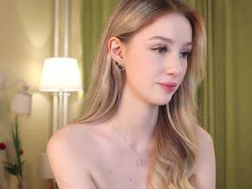 Nude girl stela_artois image #6847700