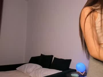 Nude girl emilybatee image #3889005