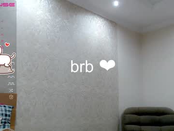 Nude girl small_blondee image #3619382