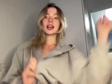 Nude girl angel_from_sky image #4545579