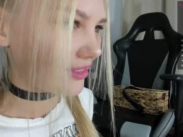 Nude girl alice_n_wooderland image #723309