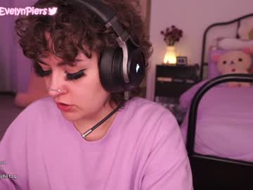 Nude girl evelynpiers image #2682003