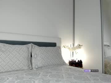 Nude girl intrigueeme image #5745220