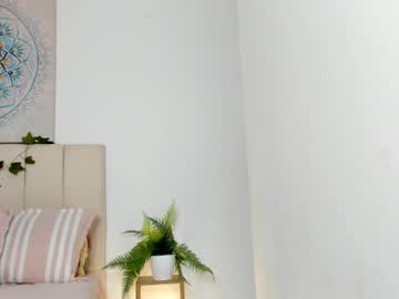 Nude girl effie_castro0 image #6758553