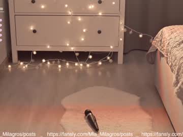 Nude girl mia_milagros image #2596790