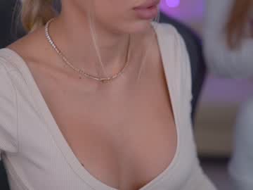 Nude couple kira0541 image #5260907