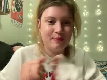 Nude girl commieslut420 image #665506