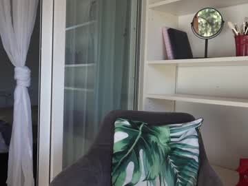 Nude girl joobeelee image #1025659