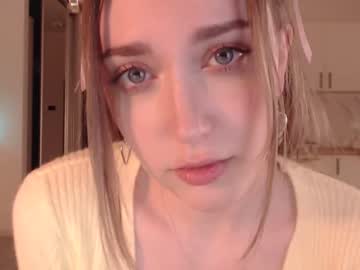 Nude girl uwuxo image #934211