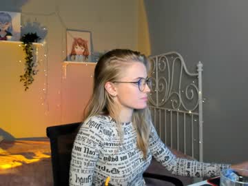 Nude girl linellali image #2470308