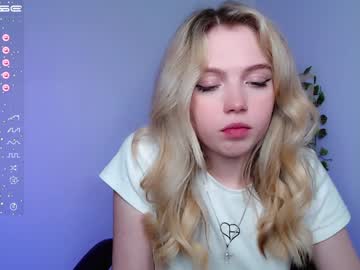 Nude girl small_blondee image #3832764