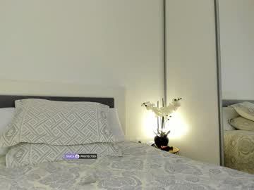 Nude girl intrigueeme image #4181352