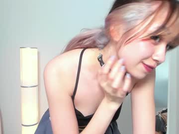 Nude girl y_u_m_i_k_a image #2010586