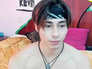 Nude man kevin_hug image #2492462