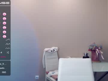 Nude girl small_blondee image #540288