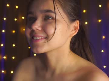 Nude girl helenmoors image #4699480