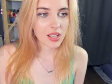 Nude girl slow_kiss image #6227589