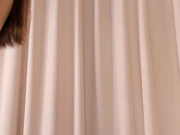 Nude girl peek_in_my_window image #6673913