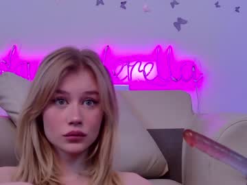 Nude girl shycinderella image #1700631