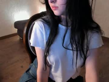 carolemilys nude cam