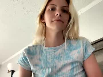 valeriesplayzone nude cam