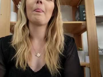 Nude girl hockeywife image #4178732