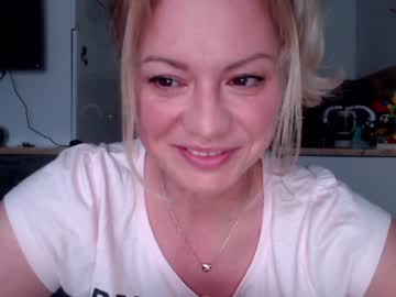 Nude girl kiradivine image #1991023