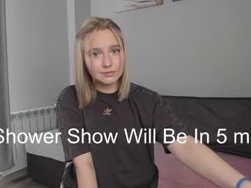 Nude girl _dewpoint_ image #4209360