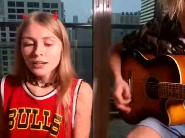 Nude couple ellie_mcqueen image #5605269