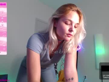 Nude girl petitebrat image #4326561