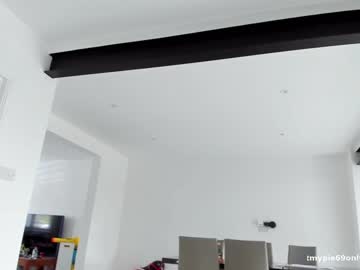 Nude girl eatmypie69 image #4372983