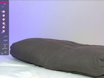 Nude girl shycinderella image #3429141