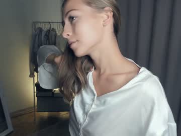 Nude girl wave_of_happy_ image #5489543