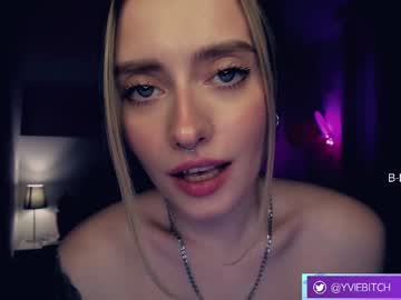 Nude girl _yvie_ image #4810590