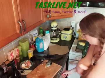 Nude couple task_manager image #3124448