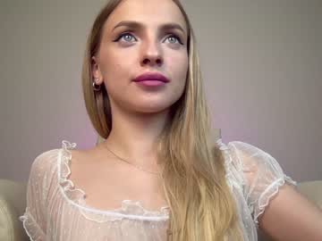 Nude girl shycinderella image #2338897