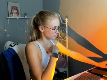 Nude girl linellali image #2447821