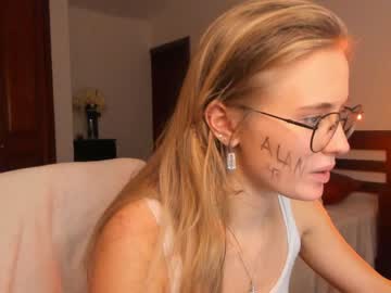 Nude girl linellali image #3032460