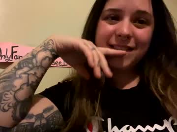 Nude girl littledee1234 image #6321131