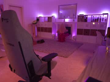 Nude girl hannahjames710 image #1217377