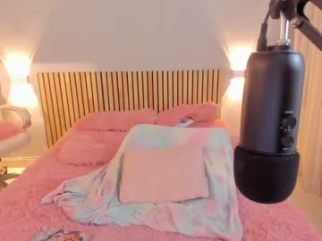 Nude girl little_effy18 image #4840793