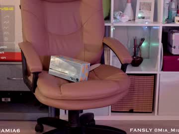 Nude girl mia_milagros image #3127956