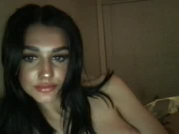 l1ttlek1tty nude cam