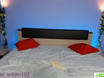 Nude girl foxhilary image #2231321