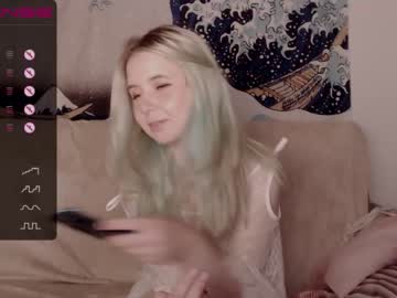 Nude girl yoliverse image #2130101