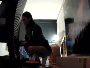 Nude girl toocutetohandle image #2608739