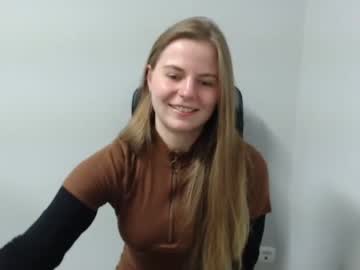 Nude girl andrea_lui image #1472575